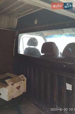 Грузовой фургон Ford Transit 1998 в 