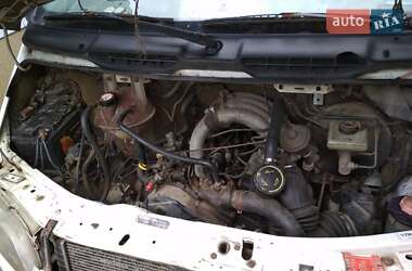 Грузовой фургон Ford Transit 1998 в 
