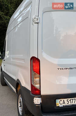 Грузовой фургон Ford Transit 2014 в 