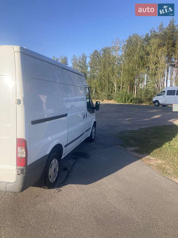 Вантажний фургон Ford Transit 2011 в Києві