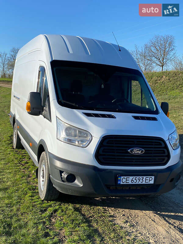 Грузовой фургон Ford Transit 2014 в Новоселице
