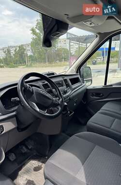 Грузовой фургон Ford Transit 2022 в 