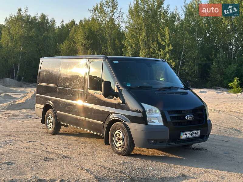 Вантажний фургон Ford Transit 2010 в 