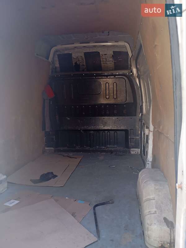 Грузовой фургон Ford Transit 2004 в Шепетовке