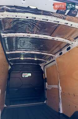 Вантажний фургон Ford Transit 2016 в 