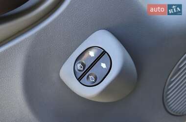 Грузовой фургон Ford Transit 2012 в 