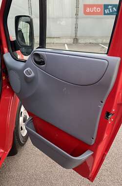 Грузовой фургон Ford Transit 2012 в 