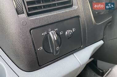 Грузовой фургон Ford Transit 2012 в 