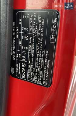 Грузовой фургон Ford Transit 2012 в 