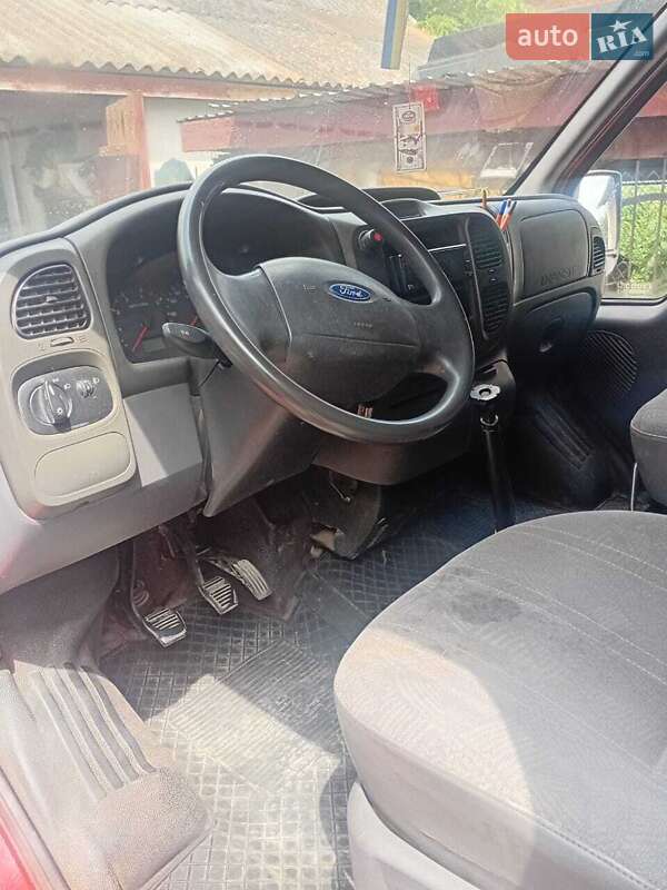 Вантажний фургон Ford Transit 2004 в Тернополі