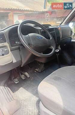 Вантажний фургон Ford Transit 2004 в 