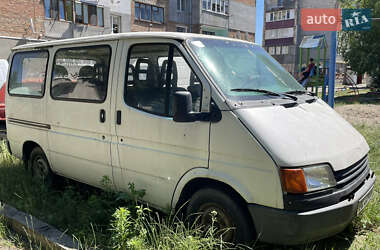 Грузопассажирский фургон Ford Transit 1987 в Сарнах