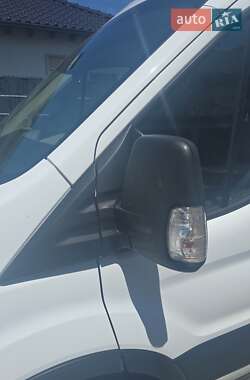 Вантажний фургон Ford Transit 2023 в 