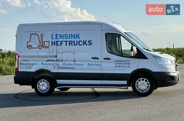 Вантажний фургон Ford Transit 2017 в 