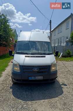 Вантажний фургон Ford Transit 2012 в Чернівцях
