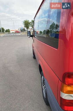 Вантажопасажирський фургон Ford Transit 2005 в 