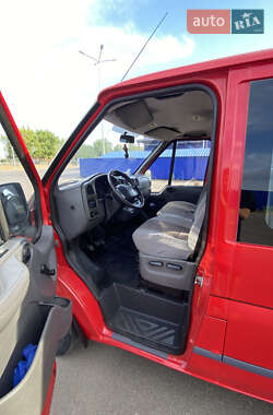 Вантажопасажирський фургон Ford Transit 2005 в 