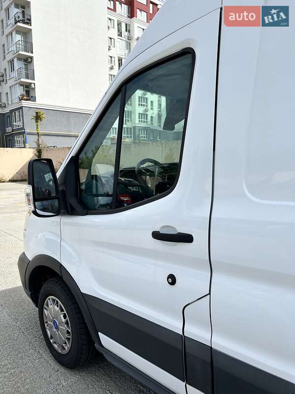 Грузовой фургон Ford Transit 2018 в Киеве