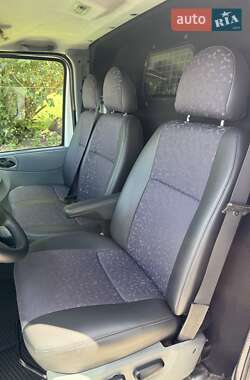 Грузовой фургон Ford Transit 2013 в 