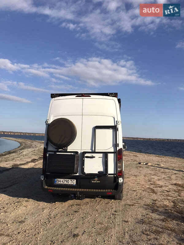Будинок на колесах Ford Transit 2015 в Одесі
