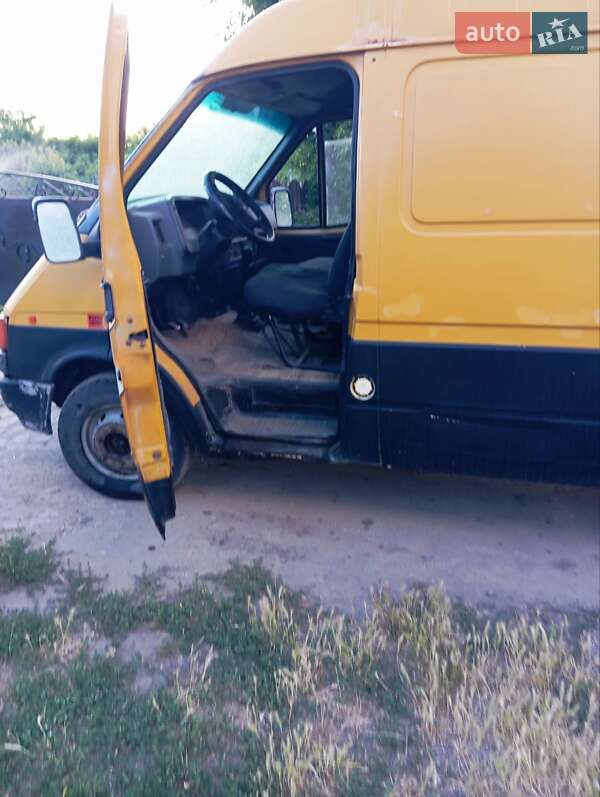 Микроавтобус Ford Transit 1990 в Ширяево