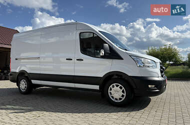 Грузовой фургон Ford Transit 2020 в 