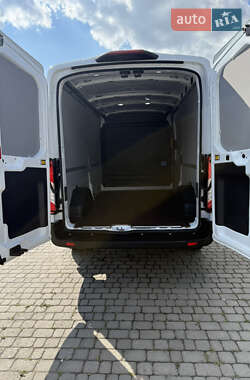 Грузовой фургон Ford Transit 2020 в 