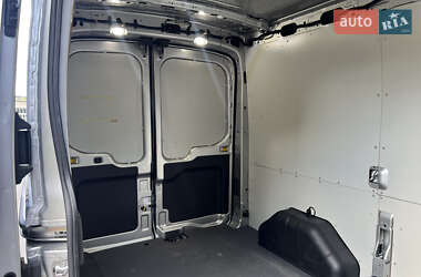 Грузовой фургон Ford Transit 2021 в 