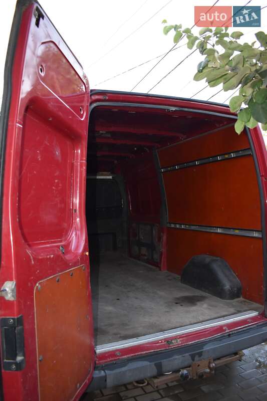 Грузовой фургон Ford Transit 2004 в Измаиле
