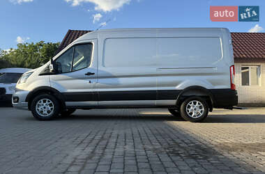 Грузовой фургон Ford Transit 2022 в 