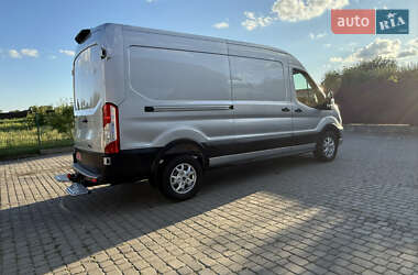Грузовой фургон Ford Transit 2022 в 