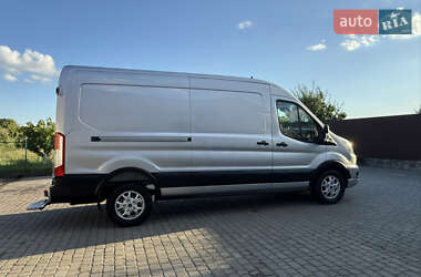 Грузовой фургон Ford Transit 2022 в 