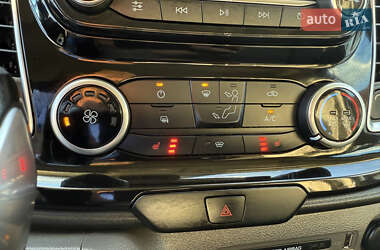 Грузовой фургон Ford Transit 2022 в 