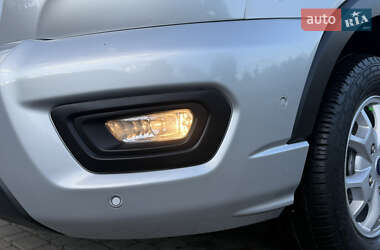Грузовой фургон Ford Transit 2022 в 