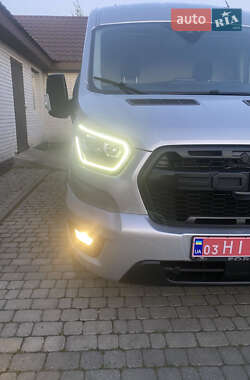 Грузовой фургон Ford Transit 2022 в 