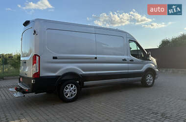 Грузовой фургон Ford Transit 2022 в 
