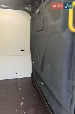 Грузовой фургон Ford Transit 2019 в 