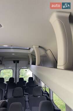 Микроавтобус Ford Transit 2019 в 