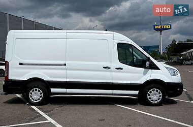 Грузовой фургон Ford Transit 2021 в 