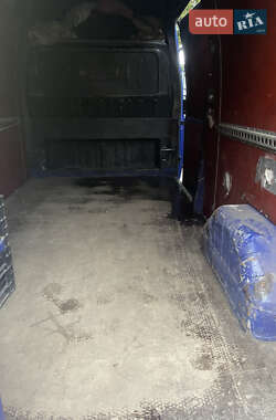 Грузовой фургон Ford Transit 2005 в 