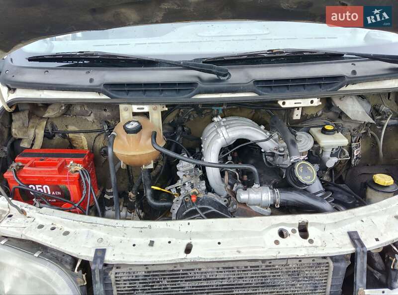 Ford Transit 2000