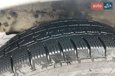 Грузовой фургон Ford Transit 2001 в 