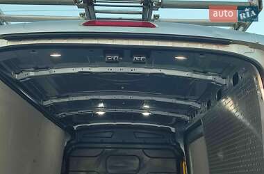 Грузовой фургон Ford Transit 2019 в 