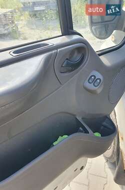 Грузовой фургон Ford Transit 2006 в 
