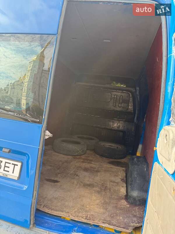 Грузовой фургон Ford Transit 2005 в Почаеве
