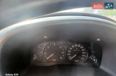 Грузовой фургон Ford Transit 2003 в 