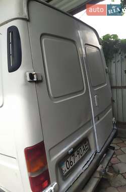 Грузовой фургон Ford Transit 1999 в 
