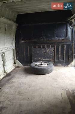 Грузовой фургон Ford Transit 1999 в 