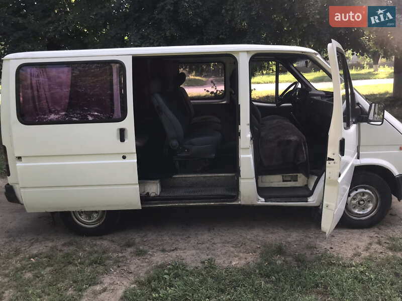 Микроавтобус Ford Transit 1994 в Монастырище