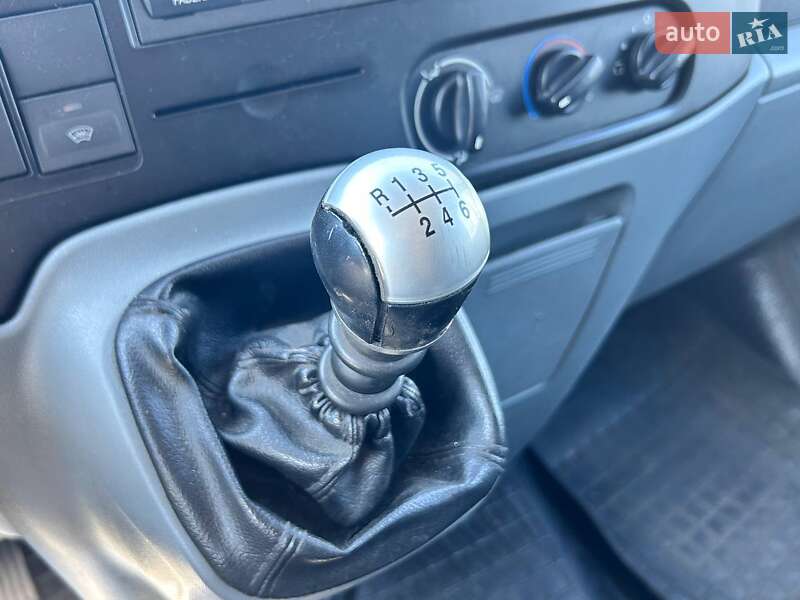 Вантажний фургон Ford Transit 2012 в Одесі